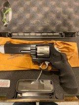 Smith & Wesson 627 V Comp 8 shot 357 mag Revolver 5