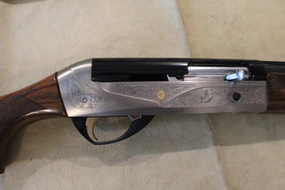 Benelli Legacy 28ga with hard case and several choke EXT and Flush - Image 3 of 14