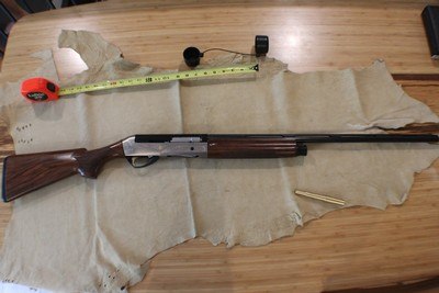 Benelli Legacy 28ga with hard case and several choke EXT and Flush - Image 1 of 14