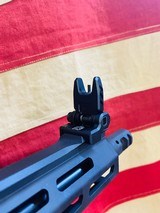 SPRINGFIELD SAINT VICTOR 5.56 16