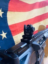 SPRINGFIELD SAINT VICTOR 5.56 16