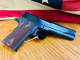 COLT 1911 GOVERNMENT 45ACP. 5