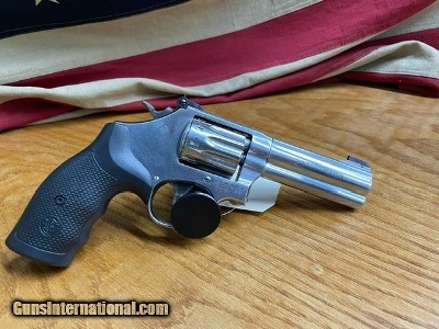 SMITH&WESSON 617-6 22LR REVOLVER