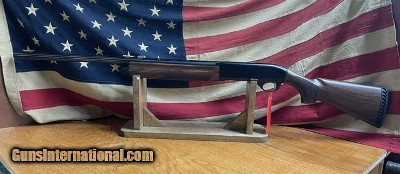 BENELLI MONTEFELTRO 12 GA SHOTGUN