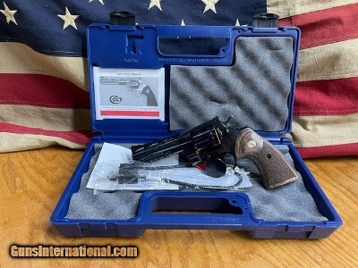 COLT PYTHON .357MAG REVOLVER