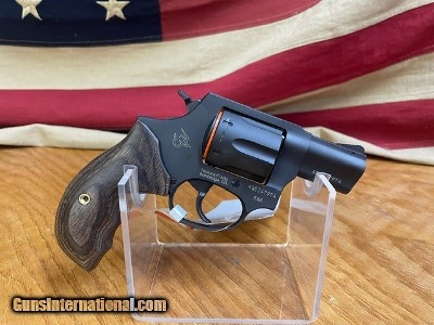 TAURUS 856 .38SPL REVOLVER