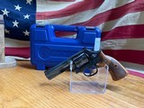 SMITH&WESSON 586-8 .357 MAG REVOLVER - 1 of 13