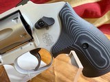SMITH & WESSON 632-UC 32 H&R REVOLVER - 7 of 11