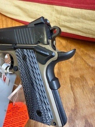 COLT DEFENDER - Image 3 of 3