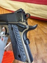 COLT DEFENDER - 3 of 3