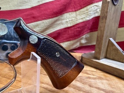 SMITH & WESSON 586 357MAG REVOLVER - Image 8 of 12
