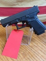 GLOCK 19 GEN 4 - 2 of 6