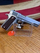 COLT 1911 GOVERNMENT - 1 of 2