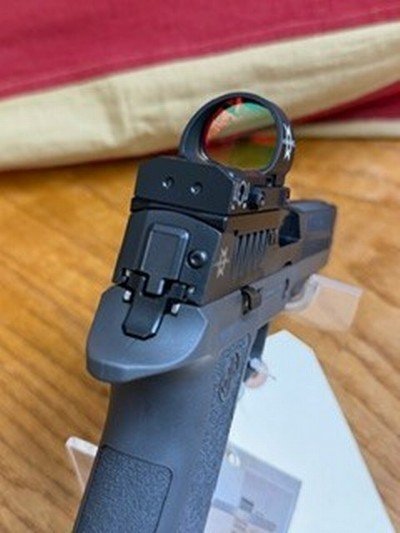 SIG SAUER P320 - Image 4 of 5