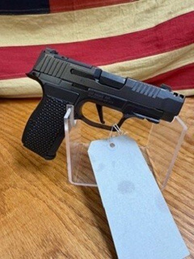 SIG SAUER P365 - Image 2 of 2