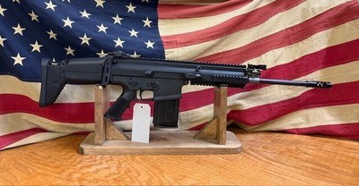 FN SCAR 17S - Image 1 of 15