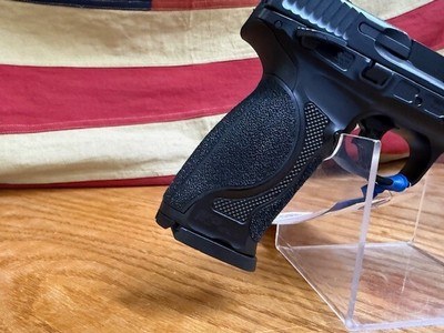 SMITH & WESSON M&P9 - Image 6 of 14