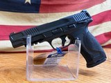 SMITH & WESSON M&P9 - Image 1 of 14