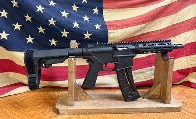 SMITH AND WESSON M&P 15-22 - Image 7 of 16