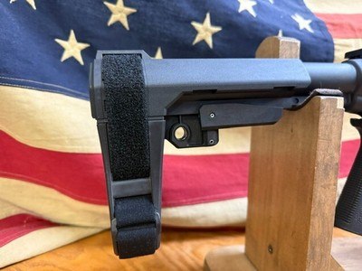 SMITH AND WESSON M&P 15-22 - Image 6 of 16