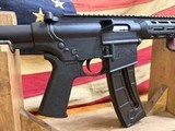 SMITH AND WESSON M&P 15-22 - Image 5 of 16