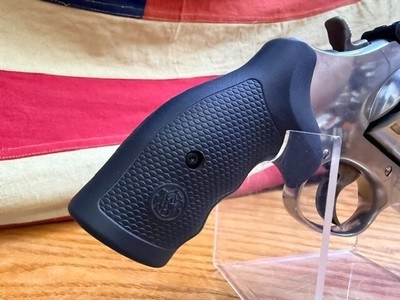 SMITH & WESSON 686-6 WITH HOLSTER - Image 8 of 11