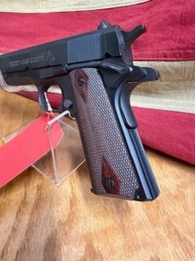COLT GOVERNMENT M1911 - Image 4 of 7