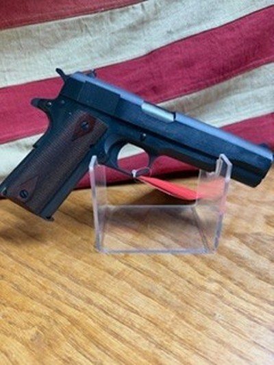 COLT GOVERNMENT M1911 - Image 5 of 7