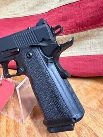 TISAS 1911 - Image 2 of 6