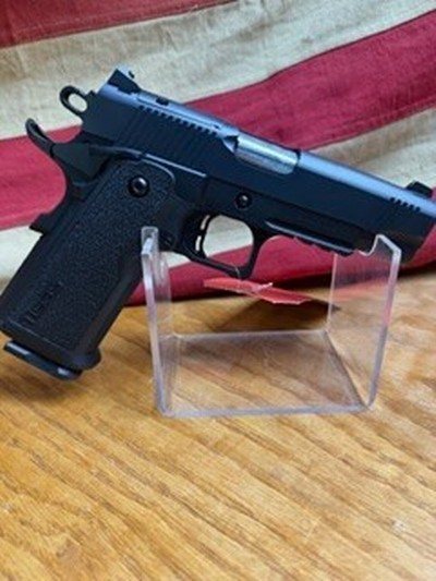 TISAS 1911 - Image 4 of 6