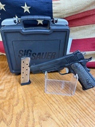 SIG SAUER 1911 - Image 1 of 8