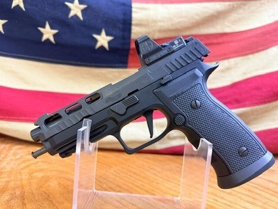 SIG SAUER P320 - Image 6 of 11