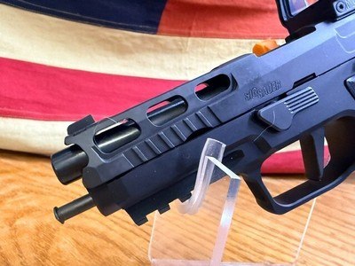 SIG SAUER P320 - Image 9 of 11