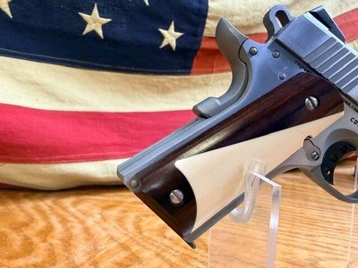 COLT COMBAT COMMANDER - Image 6 of 13