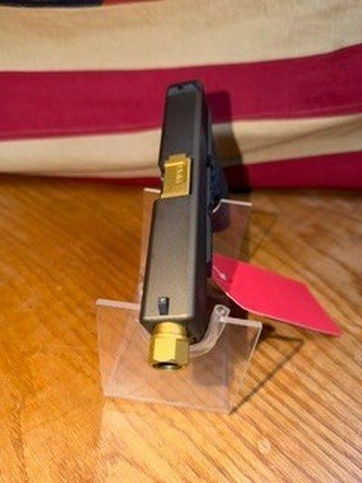 GLOCK 19 - Image 2 of 3