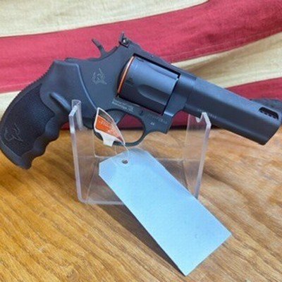 TAURUS M44 TRACKER - Image 1 of 2