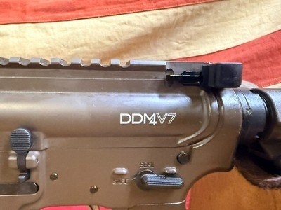 DANIEL DEFENSE M4 V7 5.56 RIFLE - Image 10 of 13