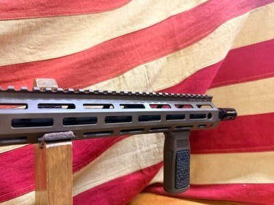 DANIEL DEFENSE M4 V7 5.56 RIFLE - Image 4 of 13