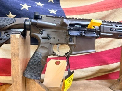 DANIEL DEFENSE M4 V7 5.56 RIFLE - Image 6 of 13