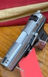 RUGER P95DC - Image 5 of 9