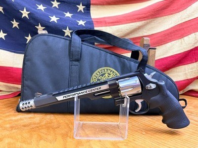 SMITH AND WESSON M629 MAGNUM HUNTER - Image 1 of 15