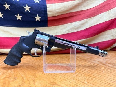SMITH AND WESSON M629 MAGNUM HUNTER - Image 7 of 15