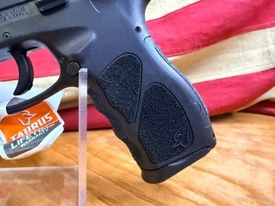 TAURUS TH10 - Image 8 of 11