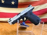 SMITH AND WESSON BODYGUARD - Image 9 of 10