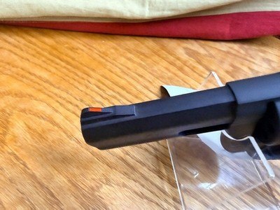 TAURUS 992 TRACKER - Image 10 of 13