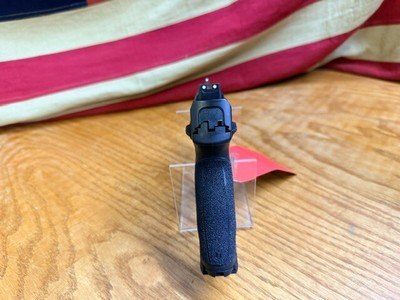 SMITH AND WESSON M&P - Image 13 of 13