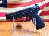 SMITH AND WESSON M&P - Image 7 of 13