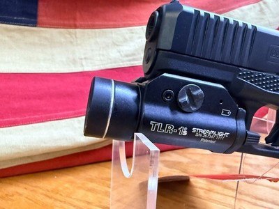 GLOCK 19 GEN 6 - Image 10 of 14