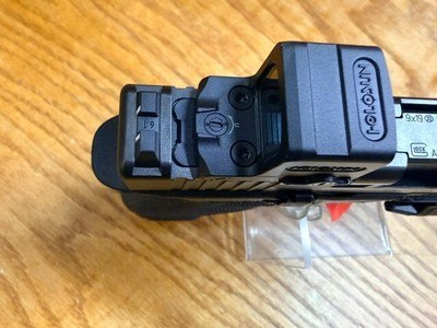 GLOCK 19 GEN 6 - Image 5 of 14