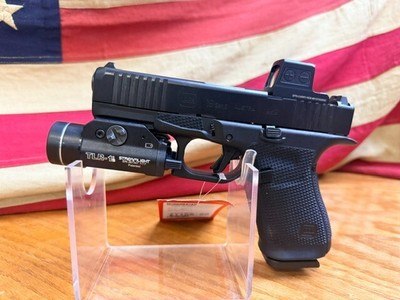 GLOCK 19 GEN 6 - Image 1 of 14